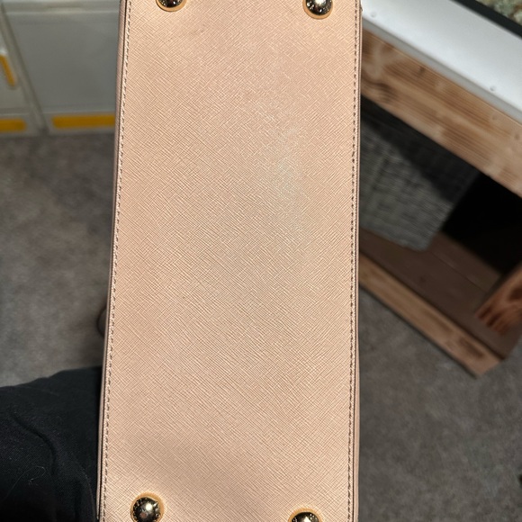 Michael Kors Purse - Picture 7 of 8